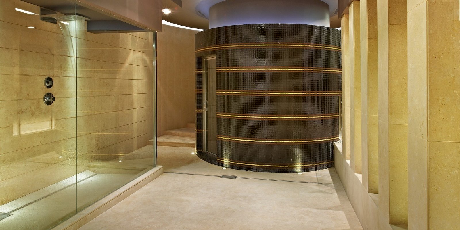 Hotel Guarda Golf Crans - Montan&agrave; Svizzera